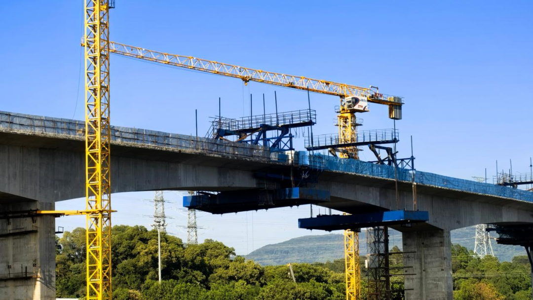 基层一线 | 中国化学工程交建公司增天项目金田隆互通D匝道连续刚构顺利合龙